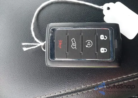 2025 Jeep Grand Cherokee Laredo 4X4 from USA, damaged, VIN 1C4RJHAG1SC290099